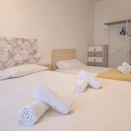 2a Línea De Mar, Playa De Lloret, Centro Histórico * Lloret de Mar